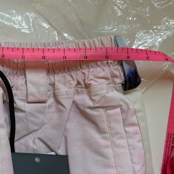NWT GSOU SNOW Women's Pink Ski Snowboarding Snow Pants Size Large Waterproof - Picture 14 of 14
